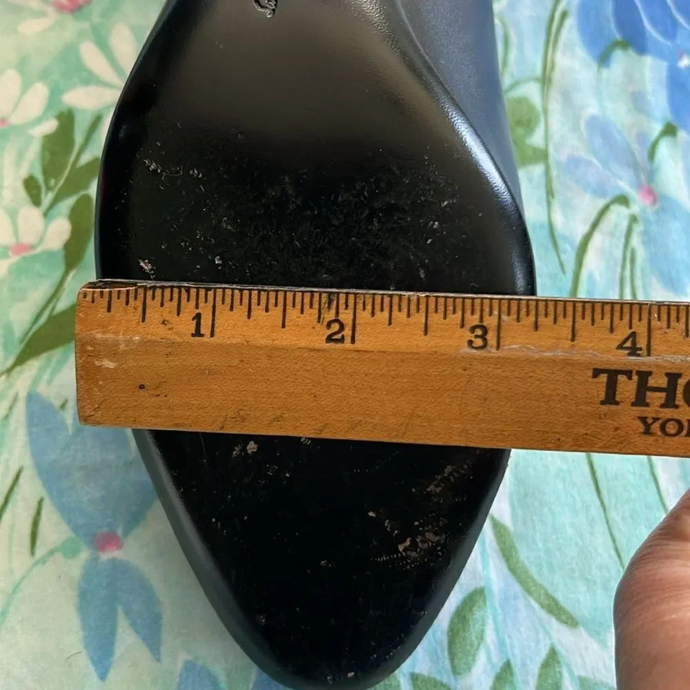 Salvatore Ferragamo Mixed Leather Heels - 9B